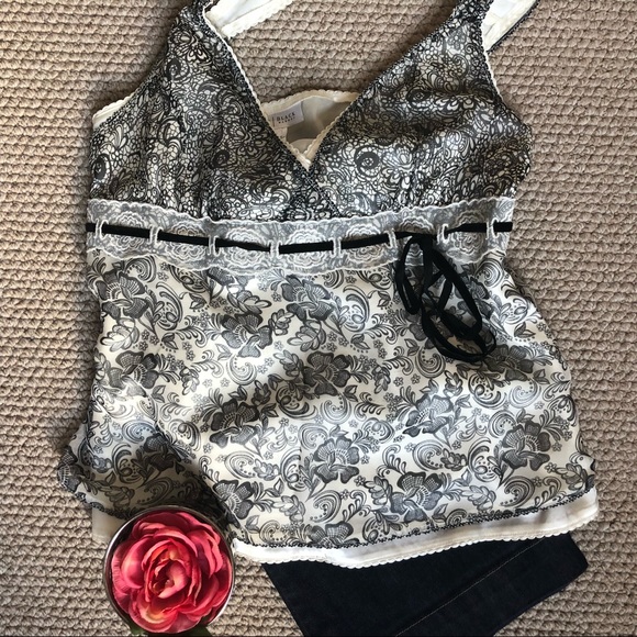 White House Black Market Tops - 🌼 SOLD 🌼 SUMMER WHBM Floral Lace Ivory Tank Top